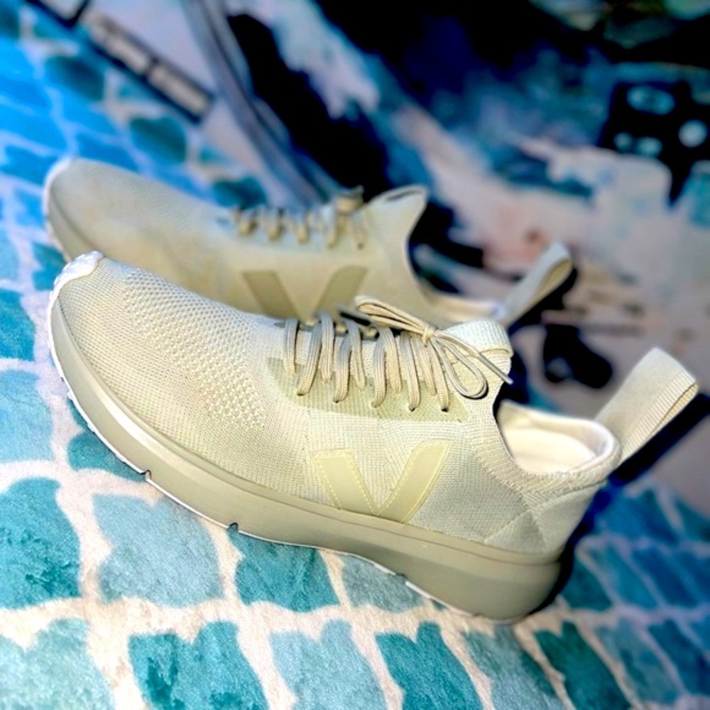 ๐ VEJA x Rick Owens Sneakers ๐ - Picture 3 of 11